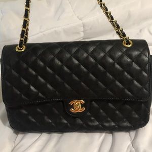 CLASSIC CHANEL BAG